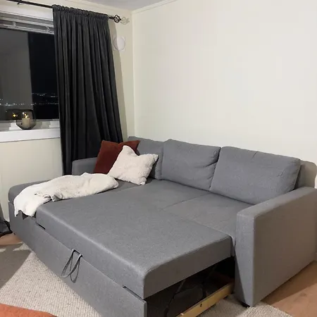 Til Leie For 3-5 Personer Naer Bussforbindelsen Apartamento *